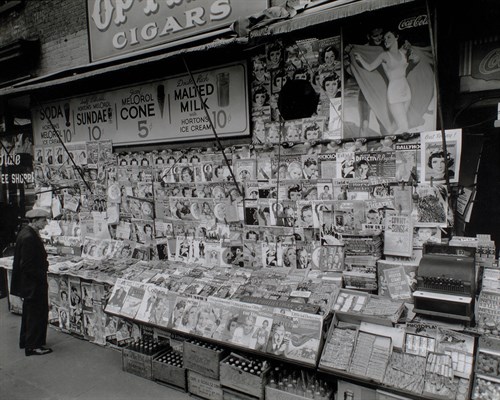 Newsstand, 32nd Street and Third Avenue, Manhattan - Berenice Abbott