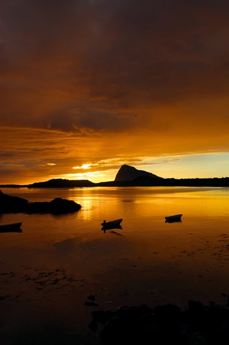 Golden Hue - Andreas Stridsberg