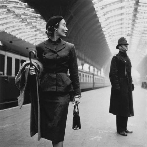 Lisa Fonssagrives, London, 1951 - Antoinette Frissell