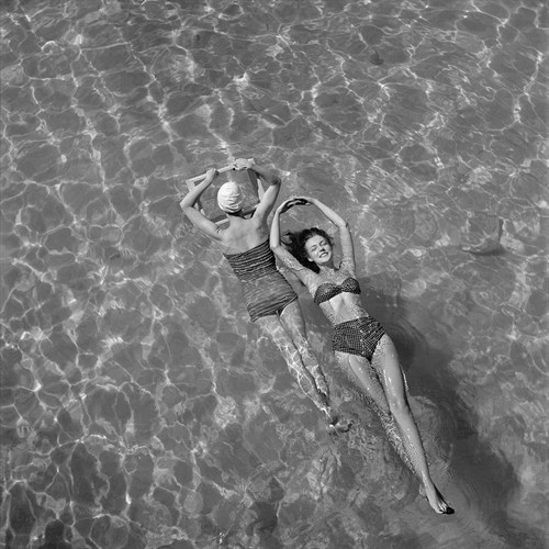 Swimming Style, 1949 - Antoinette Frissell