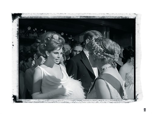 Raquel Welch I - British Pathe