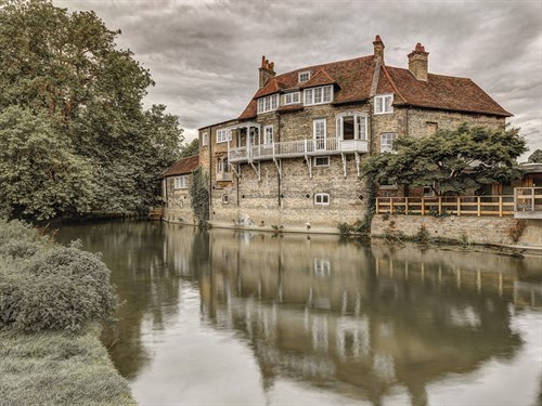 River Cam Outside My Window - Assaf Frank