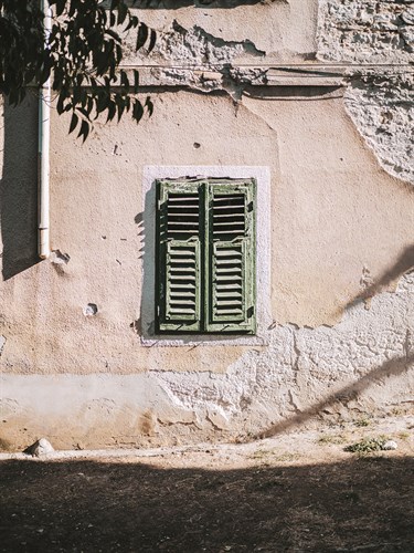 Rustic Home - Window - Florian Schleinig