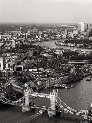 Heart of the City - Monochrome - Joseph Eta