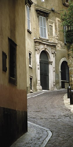 Verona Piazza - Tony Koukos