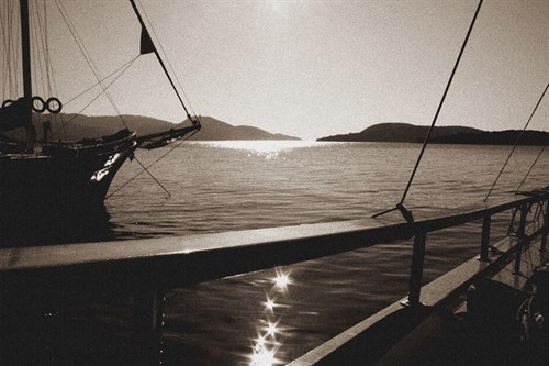 Shimmering Sea - Malcolm Sanders