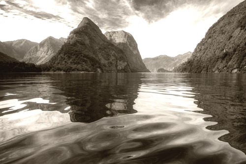Tranquil Sound - Nathan Secker