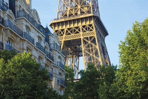 Parisian Tourist - Jon Arnold
