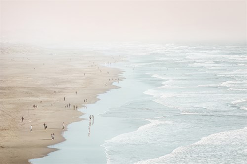 Bustling Beaches - Irene Suchocki