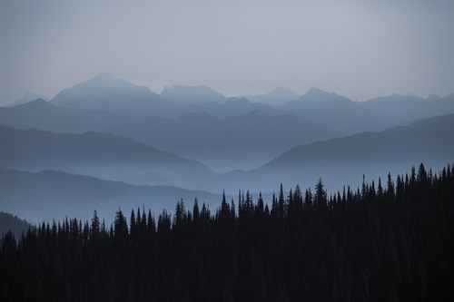 Mountain Echoes - Andrew Geiger