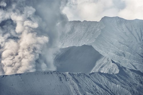Billowing Blue - Manjik