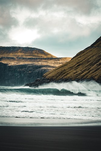 Powerful Currents - Florian Schleinig