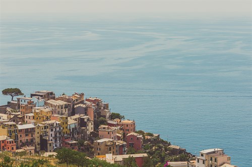Homes with a View - Florian Schleinig