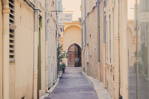 Street Serenity - Alley - Florian Schleinig