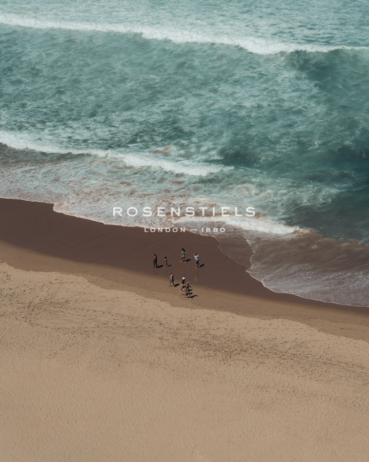 Beach Strolls - Menno Dolman