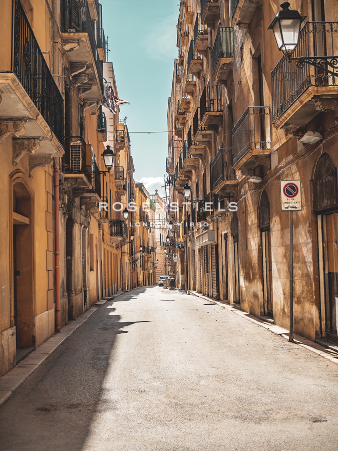 Mediterranean Streets - Walk - Florian Schleinig