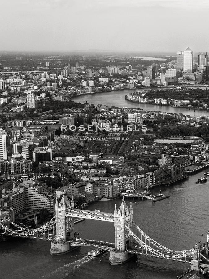 Heart of the City - Monochrome - Joseph Eta