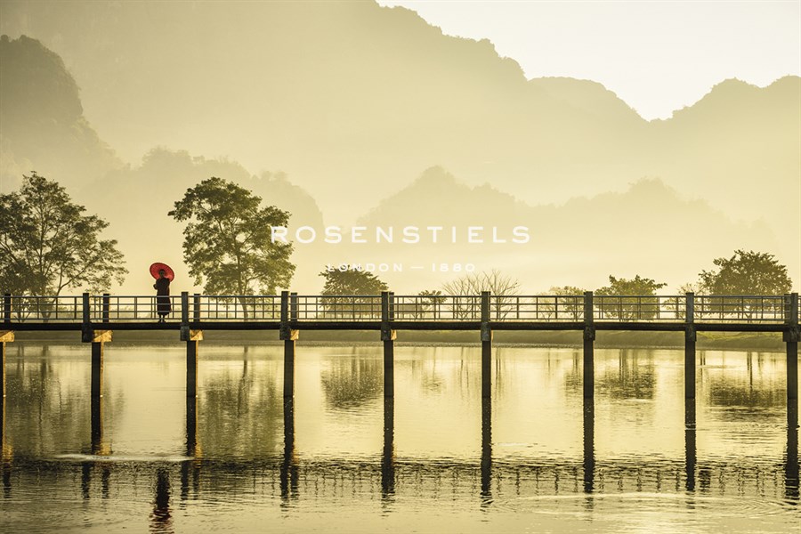Mist in Myanmar - Berthold Dieckfoss