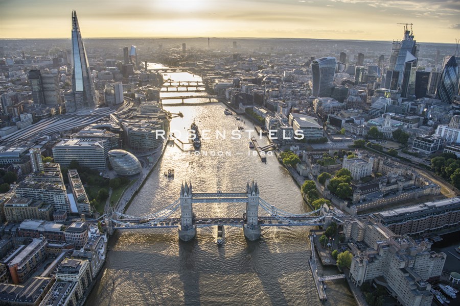 London Vista - City Bridges - Jason Hawkes