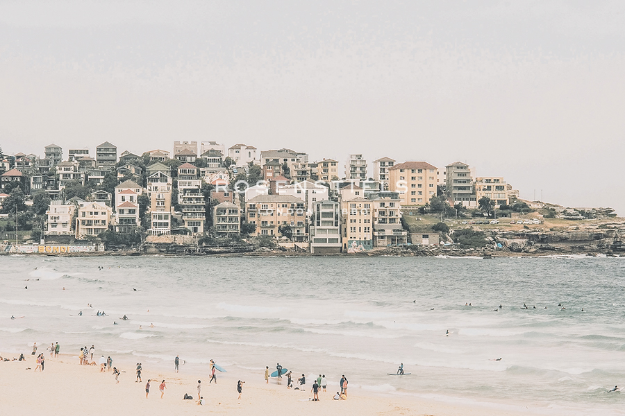 Beach Horizons - Florian Schleinig